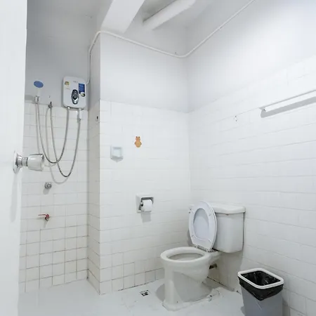 Stay On Sukhumvit Soi 11 Chiang Mai Exterior photo