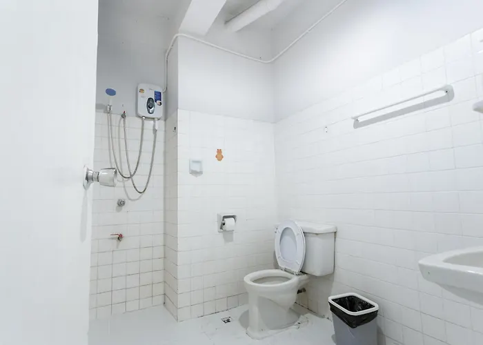 Stay On Sukhumvit Soi 11